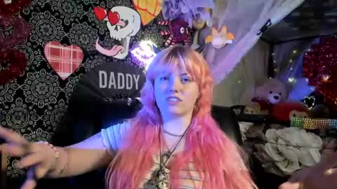 Snapshot of artsyheartsyy chatting on 08-01-26, 12:54 ArtsyHeartsyy online show from 08-01-26, 12:54