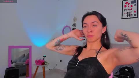 Snapshot of aryane_art_ chatting on 07-11-26, 11:06 carol online show from 07-11-26, 11:06