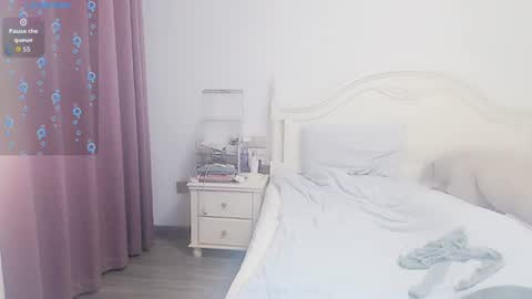 Snapshot of arylia_3 chatting on 06-14-26, 03:52 Lily online show from 06-14-26, 03:52
