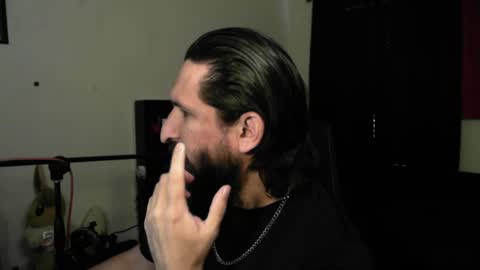 Snapshot of asanator101 chatting on 05-06-26, 10:26 devilPup75 online show from 05-06-26, 10:26
