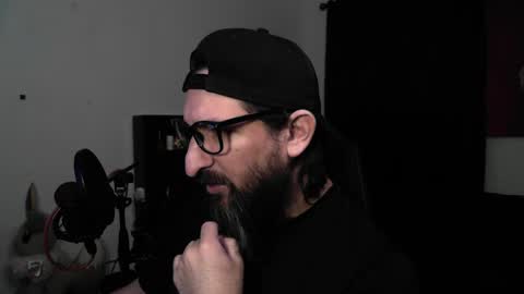 Snapshot of asanator101 chatting on 05-07-26, 10:31 devilPup75 online show from 05-07-26, 10:31