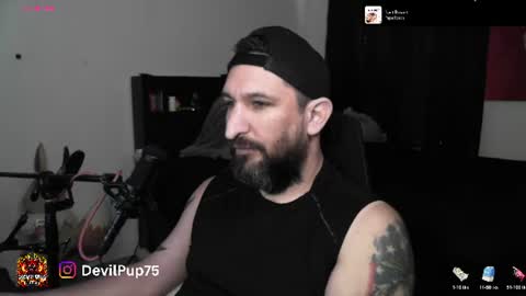 Snapshot of asanator101 chatting on 06-12-26, 05:23 devilPup75 online show from 06-12-26, 05:23