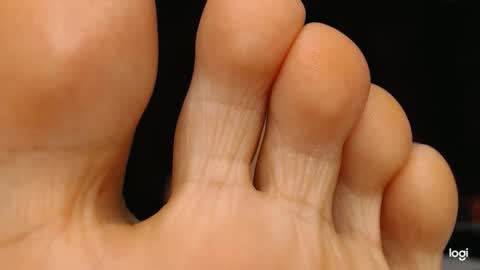 Snapshot of ash_nicefeet chatting on 02-23-26, 03:04 ashley online show from 02-23-26, 03:04