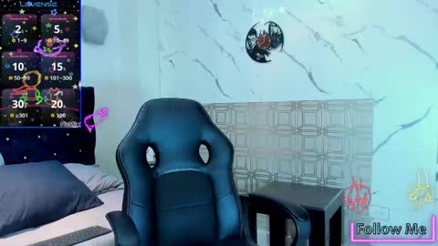   Asher  online show from 04-11-26, 08:57