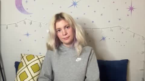 Snapshot of ashleebby818 chatting on 02-17-26, 11:44 Ashlee online show from 02-17-26, 11:44