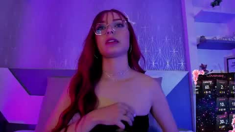 Snapshot of ashleey_vega chatting on 06-11-26, 03:10 Ashleey Vega online show from 06-11-26, 03:10
