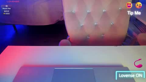 Ashley online show from 01-12-26, 12:43