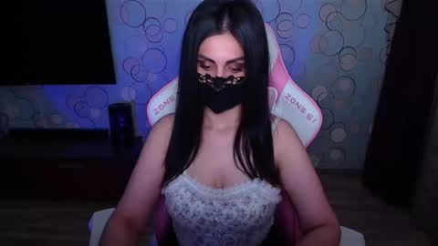   Yasmina   online show from 06-01-26, 05:31