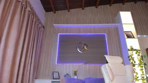 Snapshot of ashley_secret_ chatting on 03-27-26, 11:48 ashley_secret_ online show from 03-27-26, 11:48