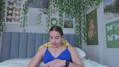 Snapshot of ashley_tempt chatting on 09-14-25, 04:17 Ashle online show from 09-14-25, 04:17