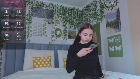 Snapshot of ashley_tempt chatting on 09-22-25, 04:03 Ashle online show from 09-22-25, 04:03