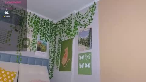 Snapshot of ashley_tempt chatting on 10-11-25, 03:50 Ashle online show from 10-11-25, 03:50