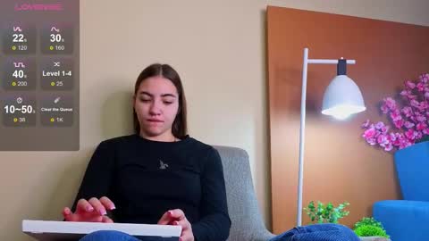 Snapshot of ashley_tempt chatting on 10-17-25, 04:15 Ashle online show from 10-17-25, 04:15