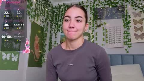 Snapshot of ashley_tempt chatting on 12-02-25, 04:07 Ashle online show from 12-02-25, 04:07