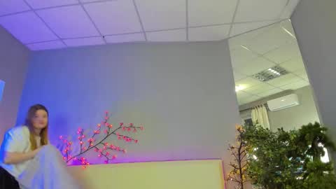 AshleyJonse online show from 04-05-26, 05:15