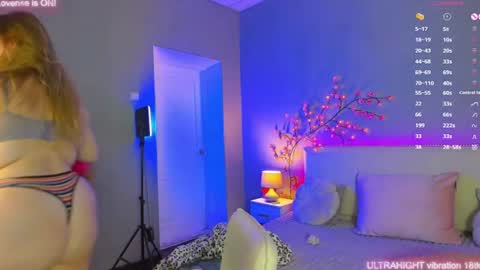 Snapshot of ashleyjonse chatting on 07-17-26, 05:14 AshleyJonse online show from 07-17-26, 05:14