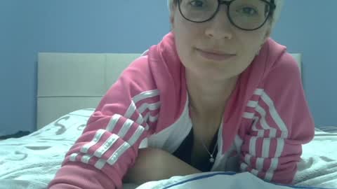 Ashley online show from 04-09-26, 07:03