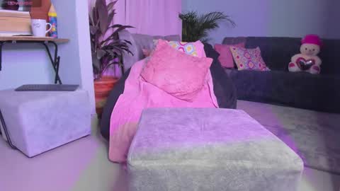 ASHLEY online show from 02-15-26, 07:51