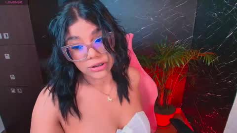 Ashleyy18   online show from 10-16-25, 02:56