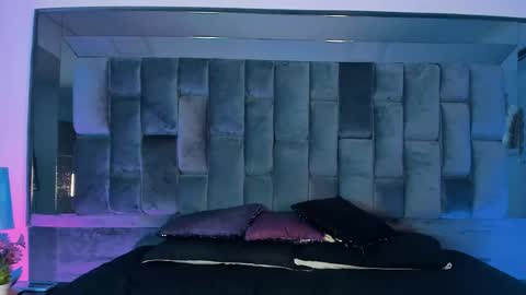 Ashly online show from 05-10-26, 03:44
