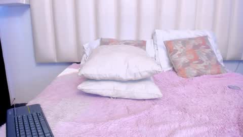 Ashly online show from 04-06-26, 08:54