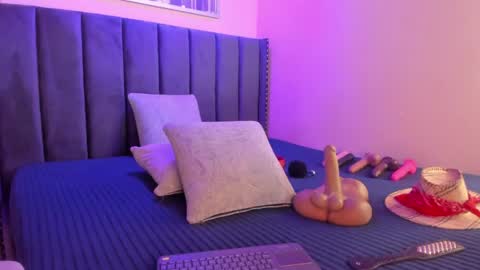 ashlye_miller_ online show from 05-30-26, 08:06