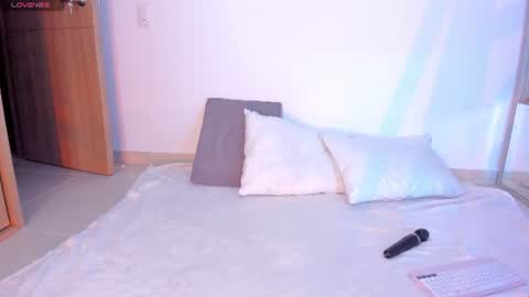 Paula Baleta  online show from 06-14-26, 03:41