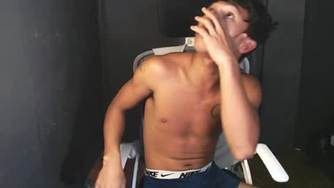 Snapshot of asian_hunk_moreno chatting on 07-14-26, 12:33 Yuri online show from 07-14-26, 12:33