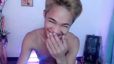 Snapshot of asian_lover05 chatting on 09-17-25, 04:30 asian_lover05 online show from 09-17-25, 04:30