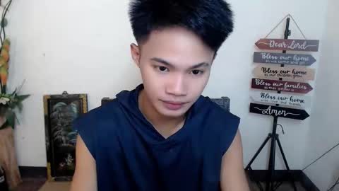 Snapshot of asian_lover05 chatting on 10-10-25, 04:28 asian_lover05 online show from 10-10-25, 04:28