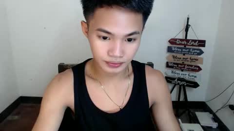 Snapshot of asian_lover05 chatting on 12-20-25, 04:03 asian_lover05 online show from 12-20-25, 04:03