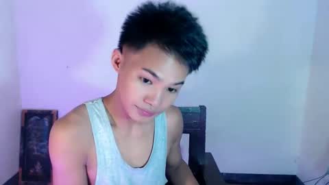 Snapshot of asian_lover05 chatting on 02-07-26, 04:00 asian_lover05 online show from 02-07-26, 04:00