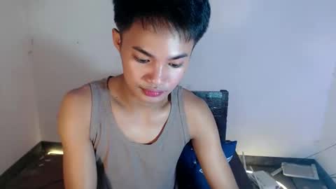 Snapshot of asian_lover05 chatting on 03-23-26, 04:44 asian_lover05 online show from 03-23-26, 04:44