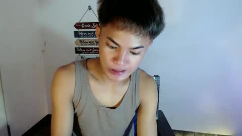 Snapshot of asian_lover05 chatting on 04-04-26, 06:16 asian_lover05 online show from 04-04-26, 06:16