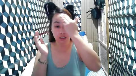 Snapshot of asian_sexydimples chatting on 04-05-26, 02:47 Trixie online show from 04-05-26, 02:47