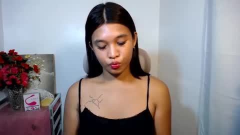 Snapshot of asian_yannie chatting on 07-18-26, 08:34 Yan online show from 07-18-26, 08:34