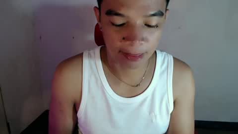 Snapshot of asianash18 chatting on 06-12-26, 09:35 ASH online show from 06-12-26, 09:35