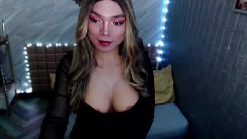 Snapshot of asiandollxxx4u chatting on 03-16-26, 05:02 BELLA NOTCH online show from 03-16-26, 05:02