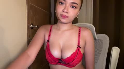 asianelara15 online show from 08-01-26, 06:51