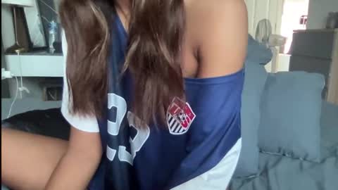 asiangirlandwhiteguy online show from 02-09-26, 04:27