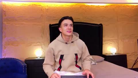 Snapshot of aslanfox_ chatting on 05-10-26, 03:44 Aslan online show from 05-10-26, 03:44
