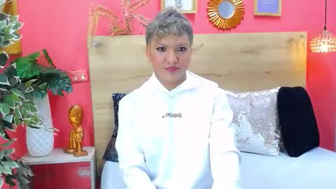 Snapshot of aslyhernandez chatting on 03-14-26, 11:48 ASLY online show from 03-14-26, 11:48