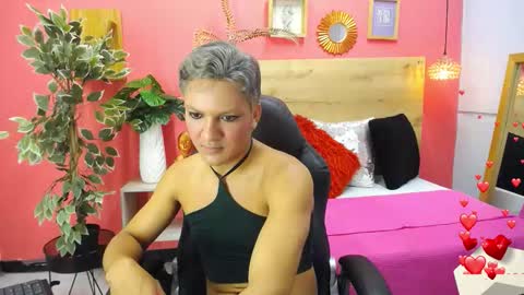 Snapshot of aslyhernandez chatting on 03-21-26, 11:26 ASLY online show from 03-21-26, 11:26