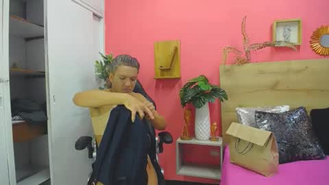 Snapshot of aslyhernandez chatting on 03-31-26, 10:26 ASLY online show from 03-31-26, 10:26