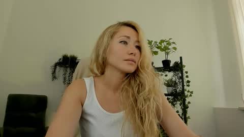 astramonroe online show from 03-27-26, 08:26