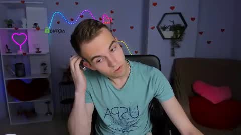 Snapshot of astren_villo chatting on 06-24-26, 05:39 astren online show from 06-24-26, 05:39