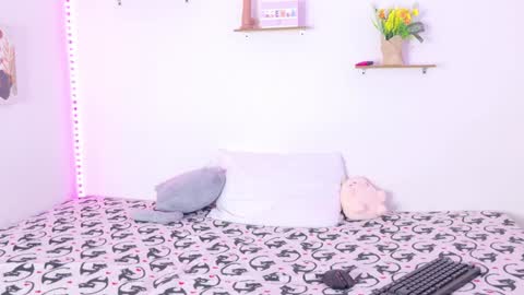 ATENEA MAKRI online show from 01-17-25, 04:15