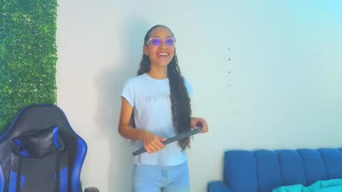 Athenea online show from 03-20-26, 05:40