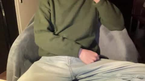 Undress a hung twink  online show from 02-13-26, 01:51