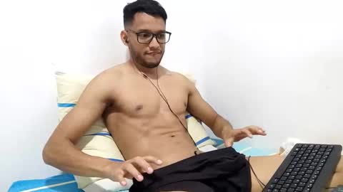 Snapshot of atorres21 chatting on 12-22-24, 03:22 Torres online show from 12-22-24, 03:22
